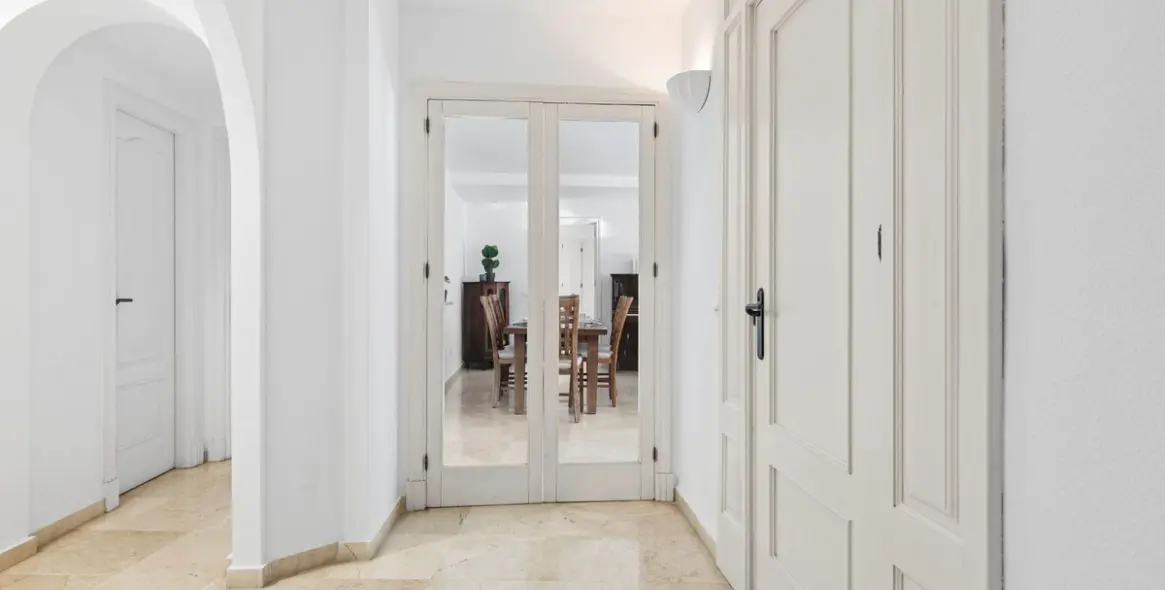 Продажа апартаментов на первом этаже в Estepona 15