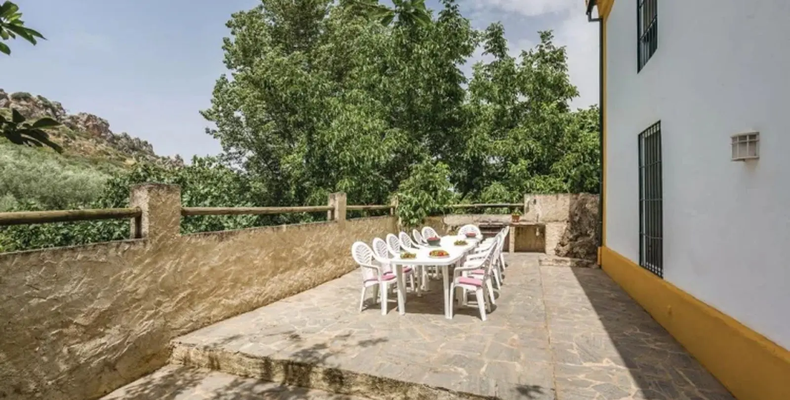 Venta de finca - cortijo en Cuevas del Becerro 4