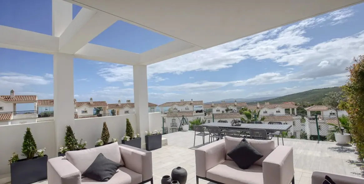 Продажа дома на две семьи в Manilva 4