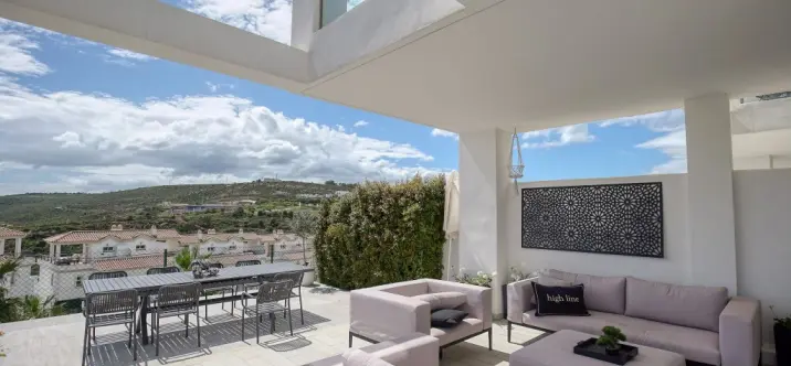 Продажа дома на две семьи в Manilva 4