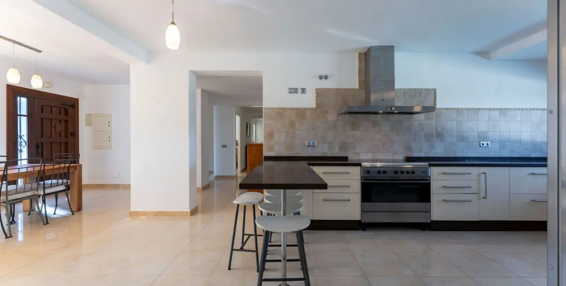 Продажа  отдельно стоящей виллы в Alhaurín el Grande 12