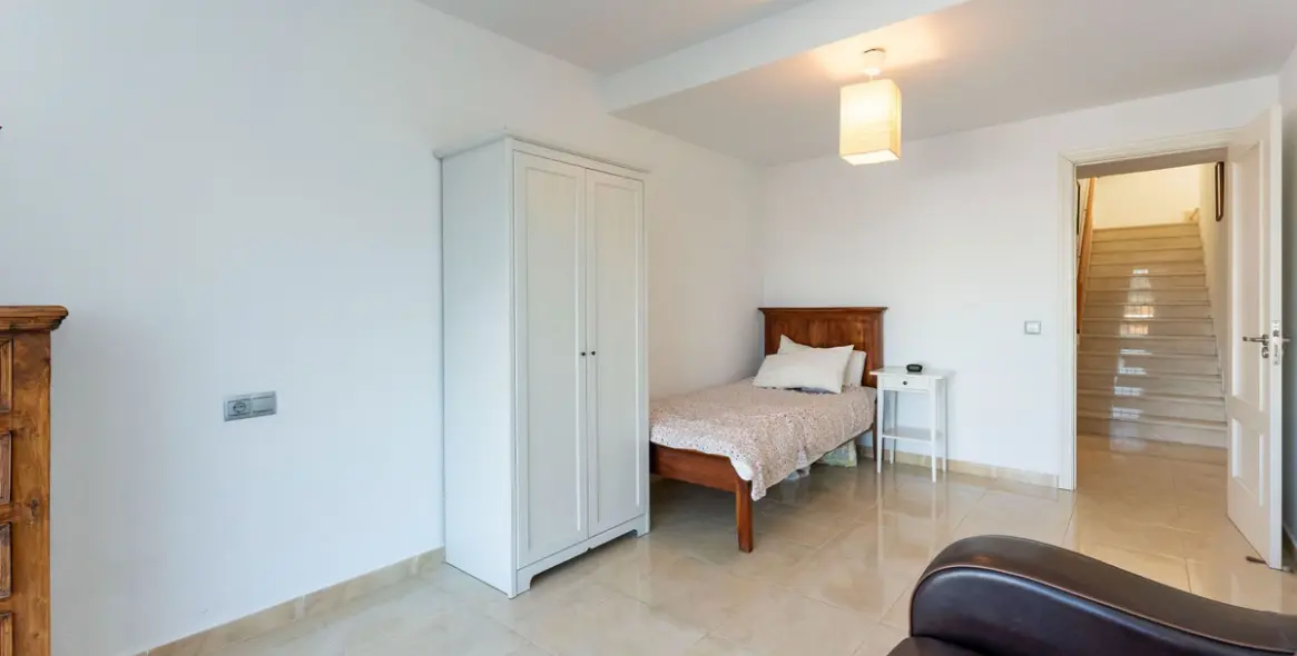 Продажа  отдельно стоящей виллы в Alhaurín el Grande 17