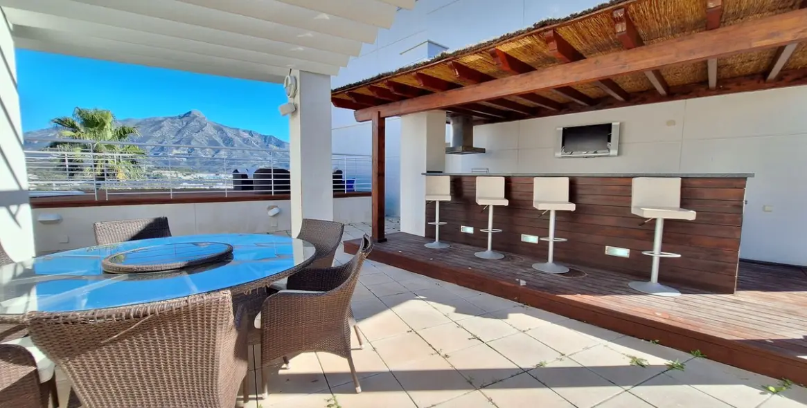 Продажа двухуровневого пентхауса в Nueva Andalucía 5