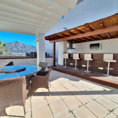 Venta de ático dúplex en Nueva Andalucía