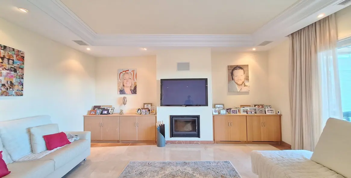 Продажа двухуровневого пентхауса в Nueva Andalucía 13