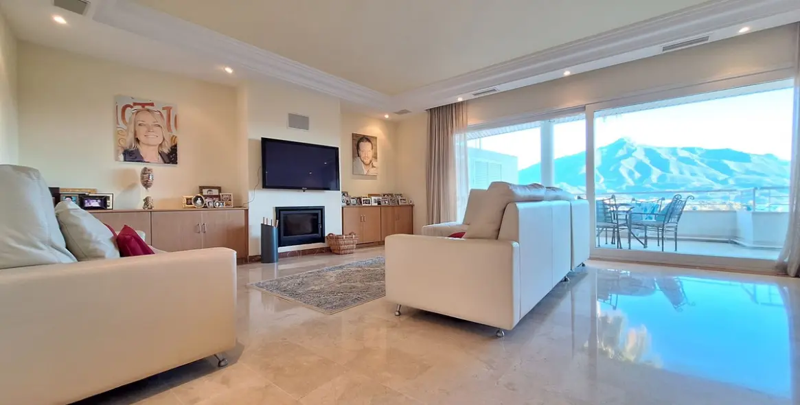 Продажа двухуровневого пентхауса в Nueva Andalucía 16