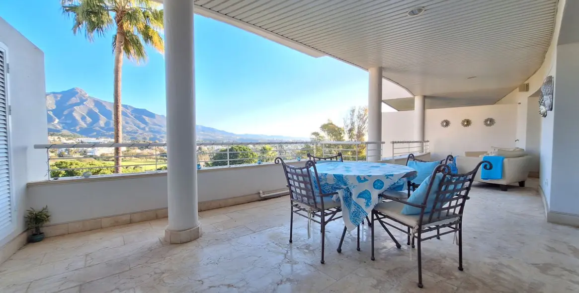 Продажа двухуровневого пентхауса в Nueva Andalucía 18