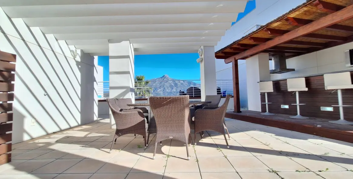 Sale of penthouse duplex in Nueva Andalucía 49