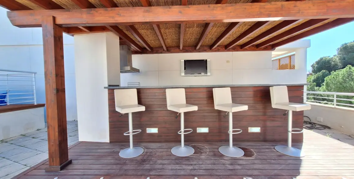 Sale of penthouse duplex in Nueva Andalucía 51