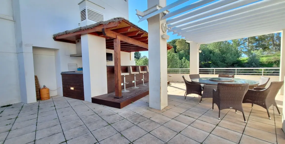 Sale of penthouse duplex in Nueva Andalucía 53