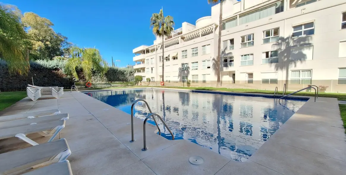 Sale of penthouse duplex in Nueva Andalucía 57