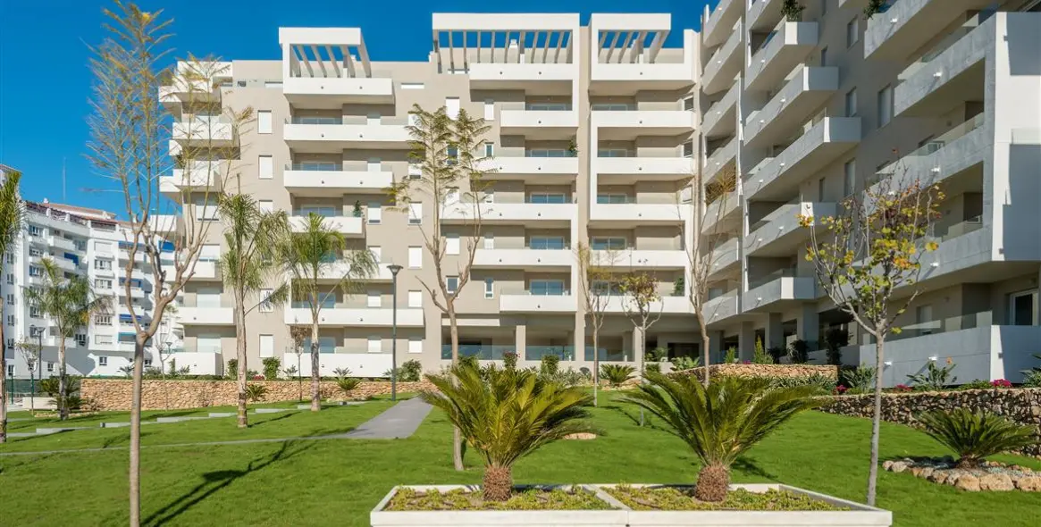 Long-term rent of penthouse in La Campana 8