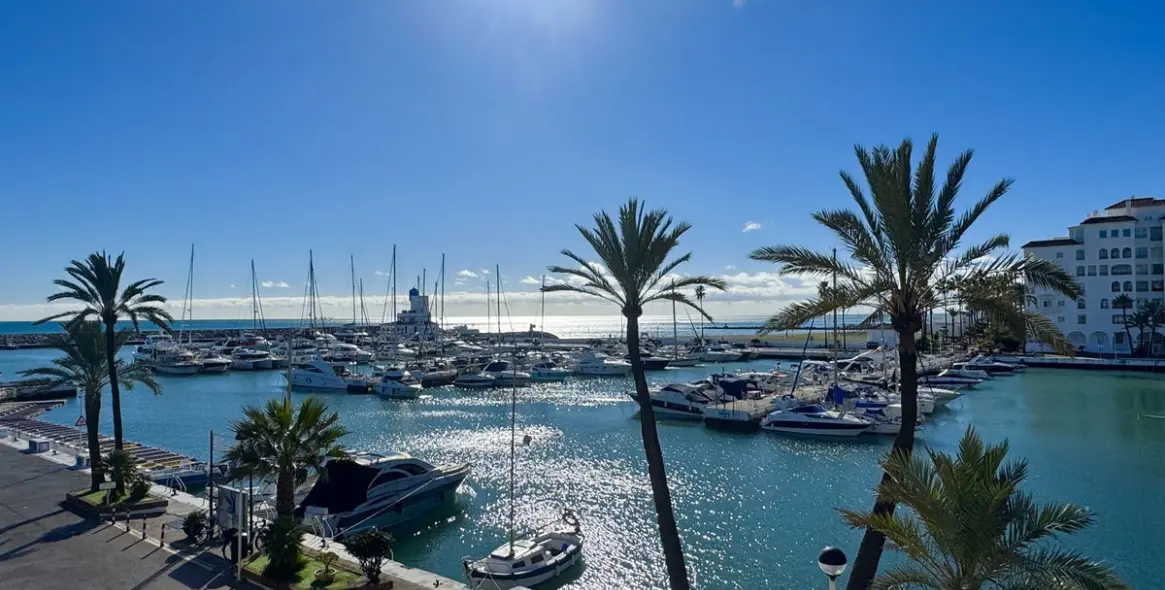 Продажа апартаментов на среднем этаже в La Duquesa 10