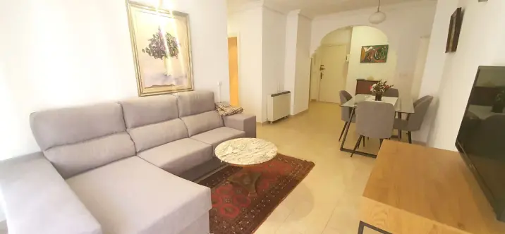 Продажа апартаментов на среднем этаже в Fuengirola 0