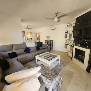 Продажа дома на две семьи в Riviera del Sol