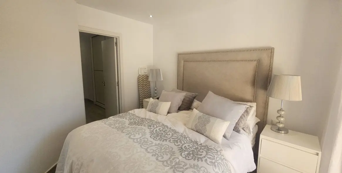 Sale of semi-detached house in Riviera del Sol 11