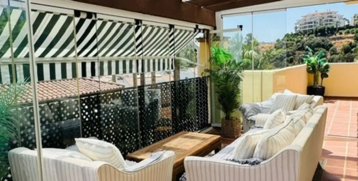 Sale of penthouse in La Cala Hills 3