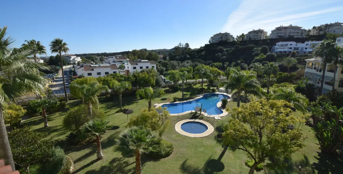 Sale of penthouse in La Cala Hills 5
