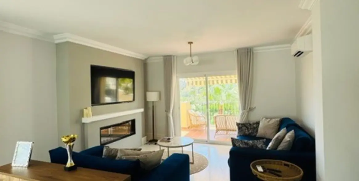 Sale of penthouse in La Cala Hills 8