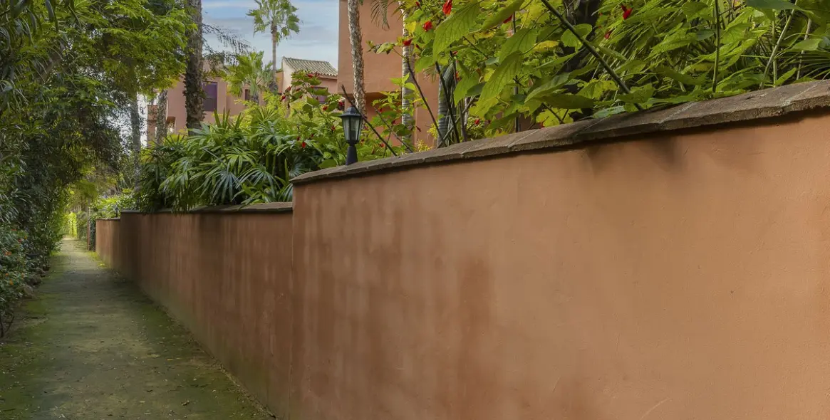 Sale of middle floor apartment in El Rosario 33