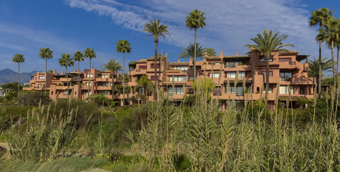 Sale of middle floor apartment in El Rosario 34