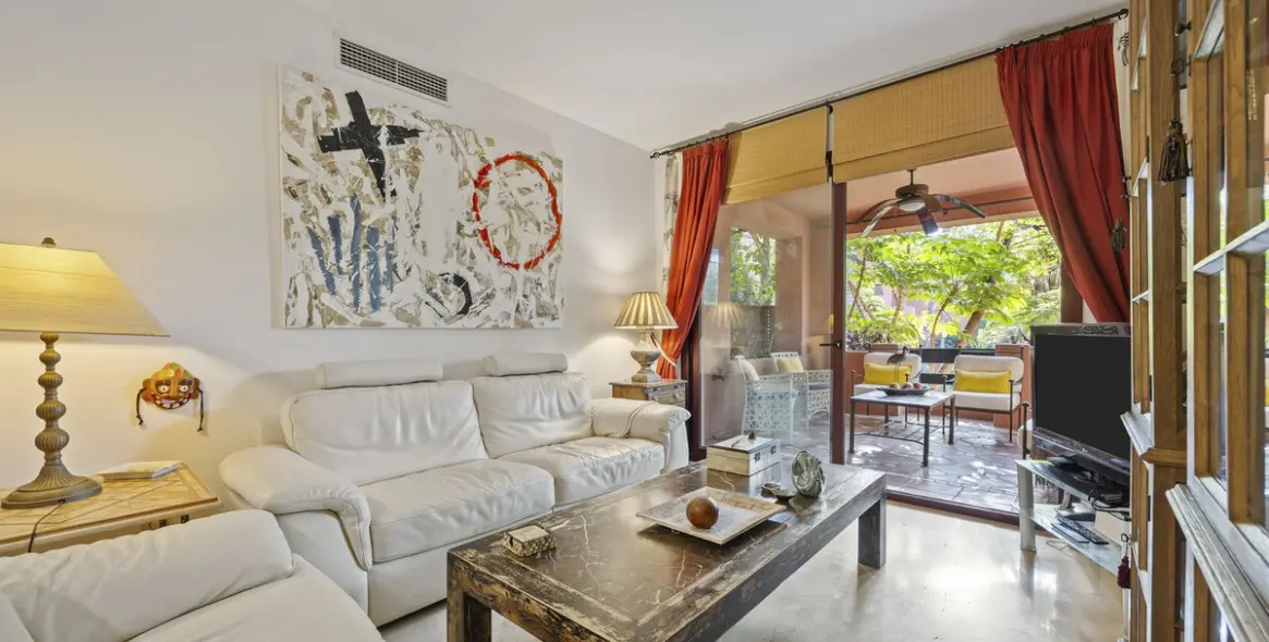 Venta de apartamento en planta media en El Rosario 6