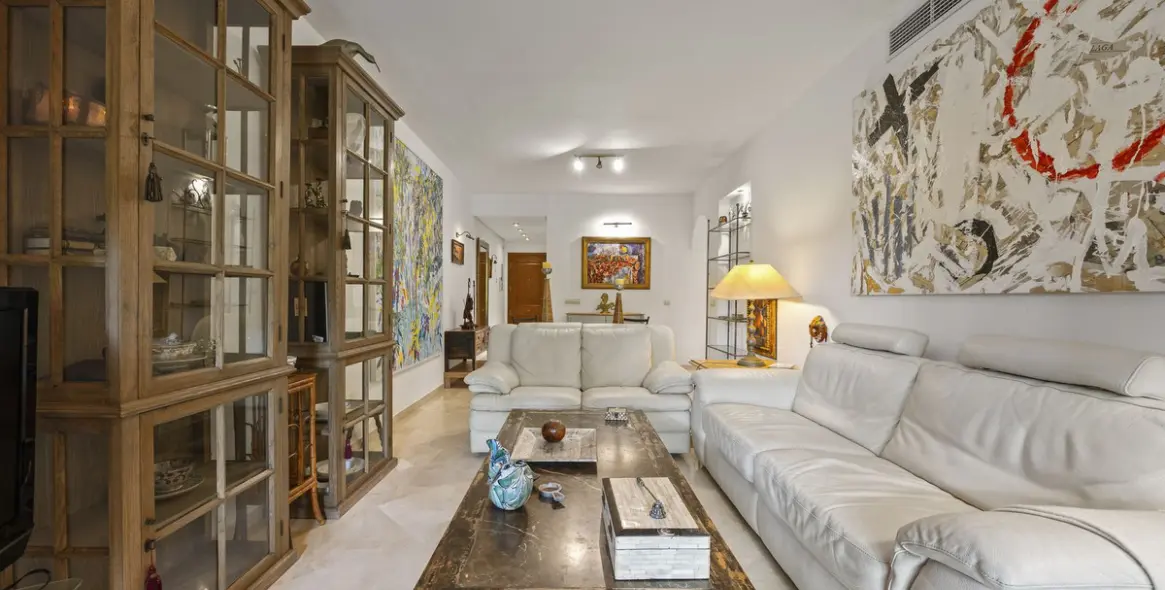 Venta de apartamento en planta media en El Rosario 7