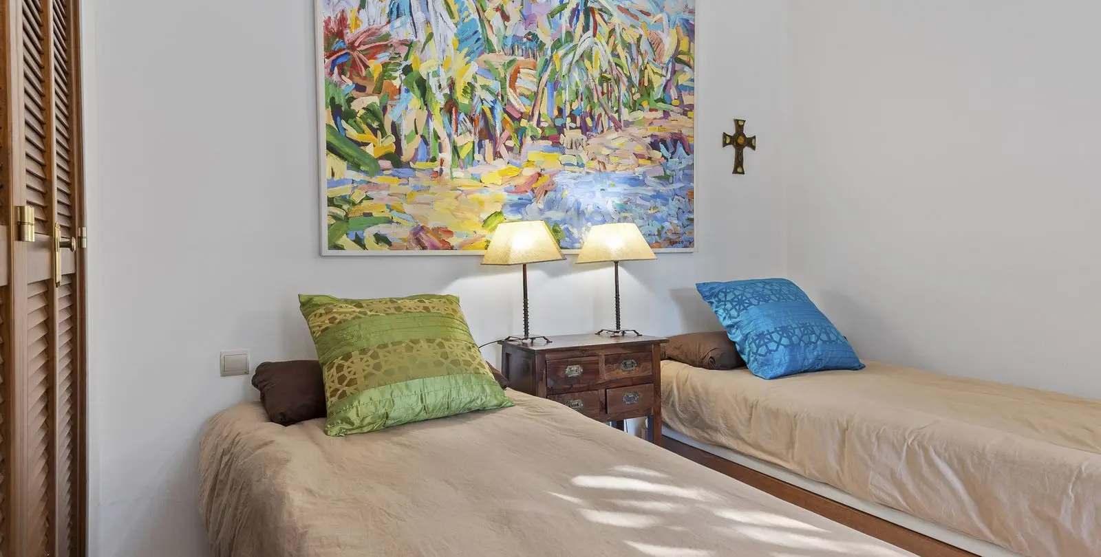 Venta de apartamento en planta media en El Rosario 19