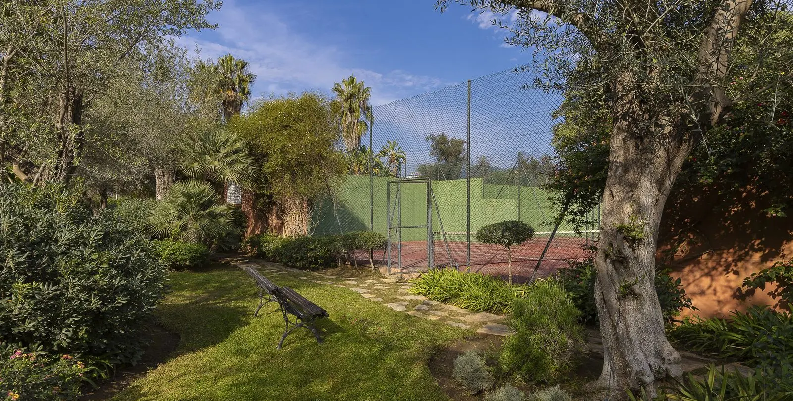 Venta de apartamento en planta media en El Rosario 27