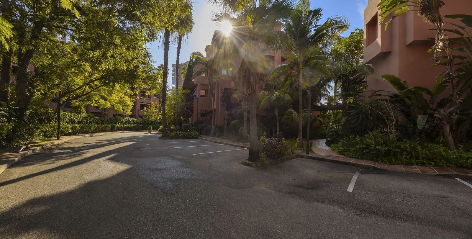 Venta de apartamento en planta media en El Rosario 31