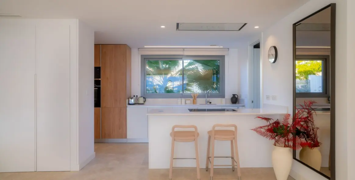 Sale of middle floor apartment in Marbella 6