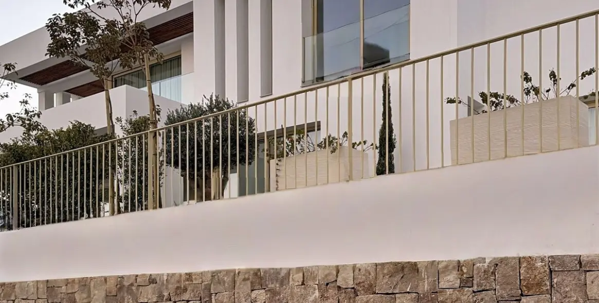 Sale of detached villa in Málaga 18