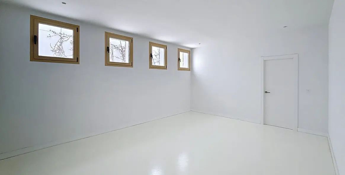 Продажа  отдельно стоящей виллы в Málaga 28