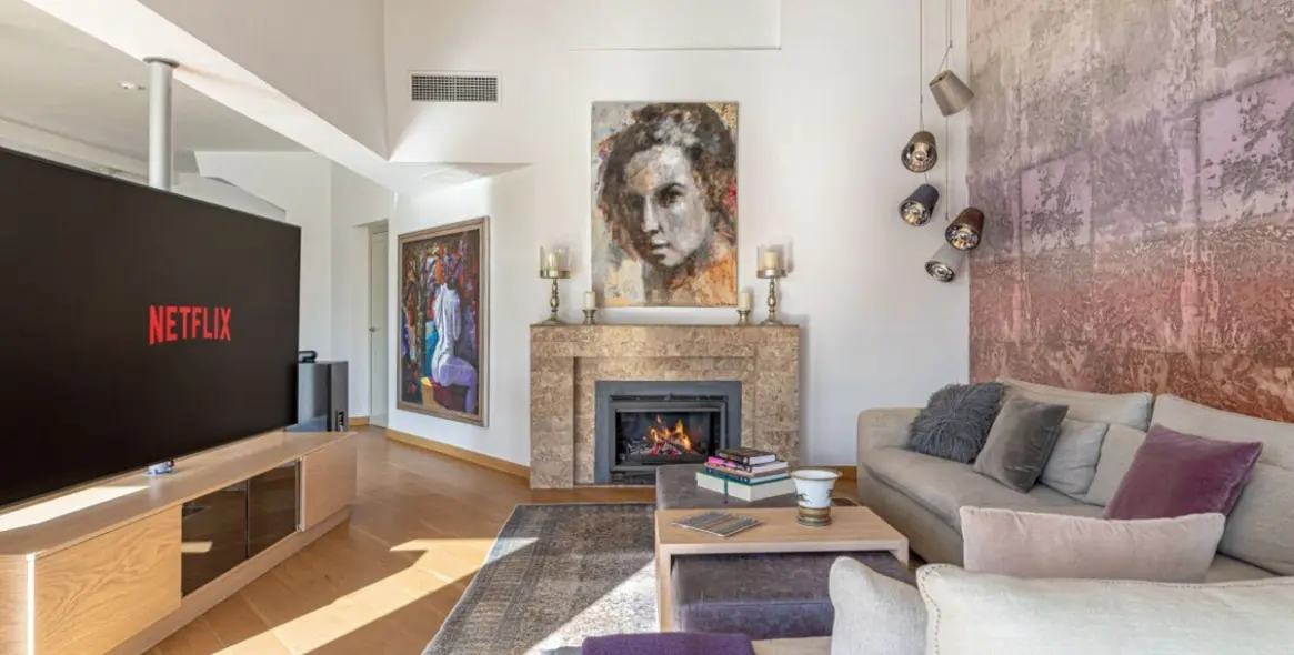 Продажа  отдельно стоящей виллы в Las Chapas 10