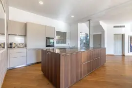 Image 28 thumb