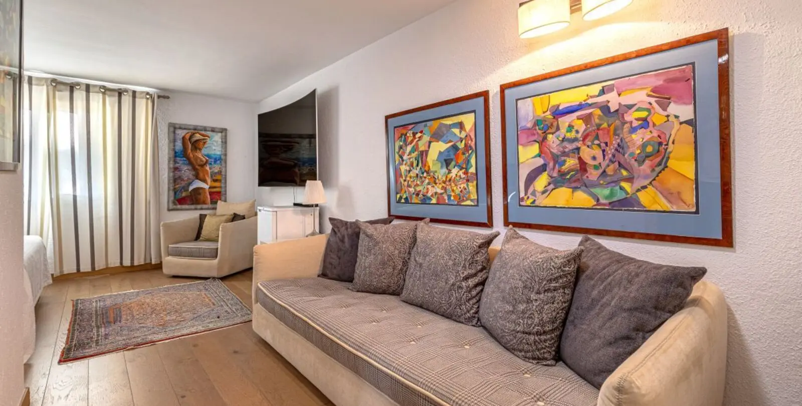 Sale of detached villa in Las Chapas 43