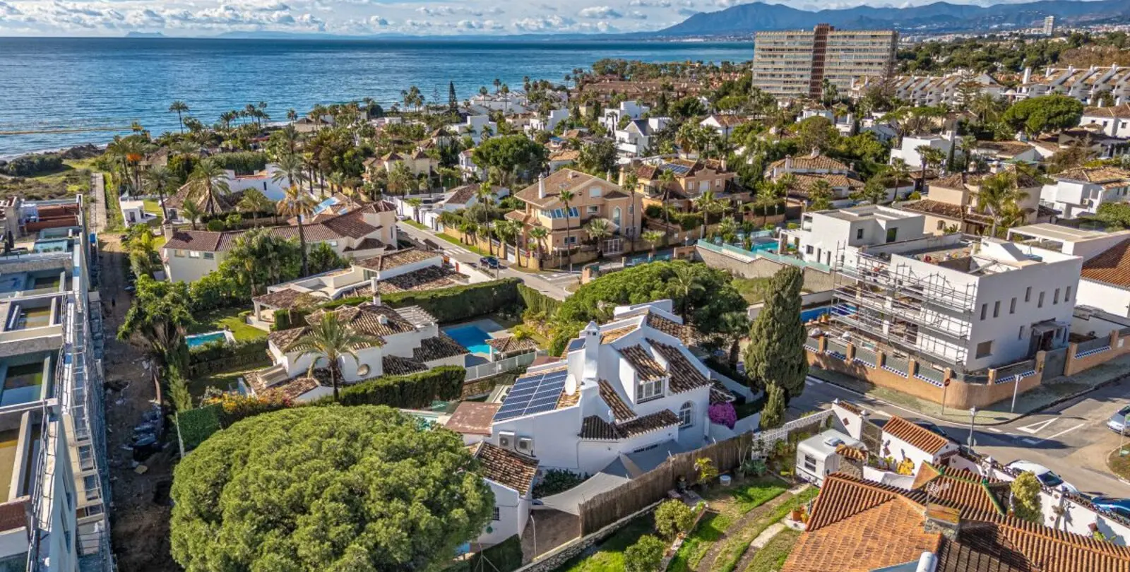 Sale of detached villa in Las Chapas 53