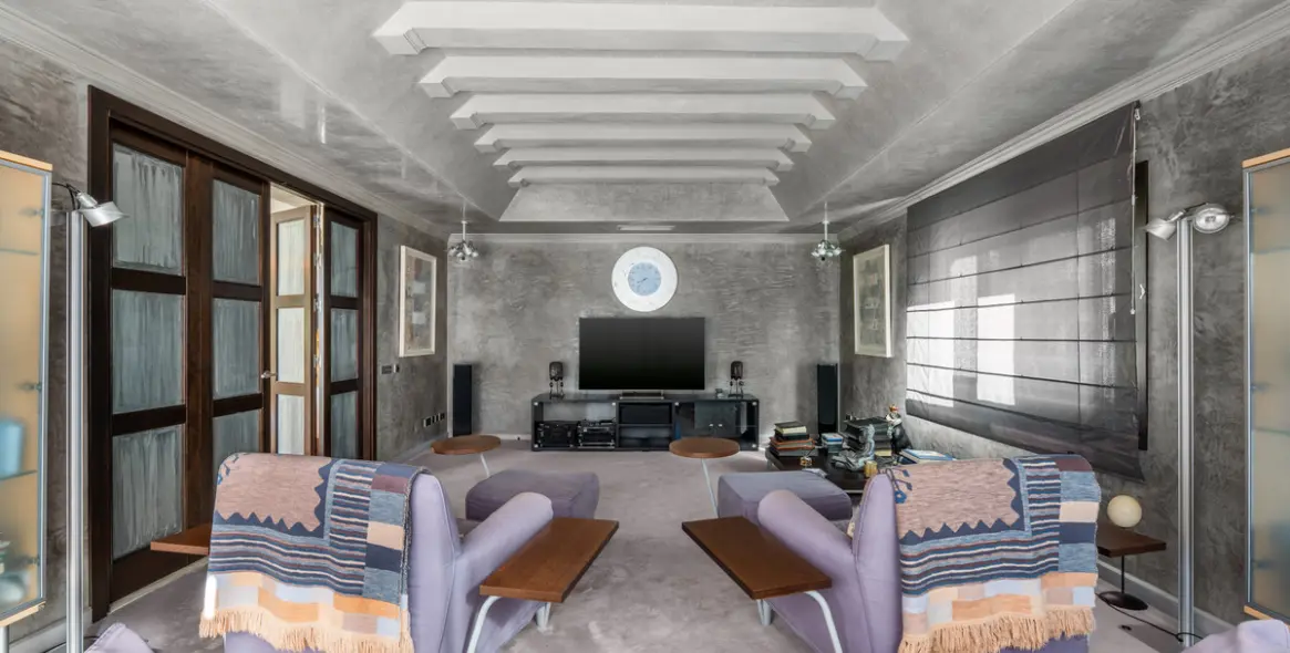 Продажа  отдельно стоящей виллы в Estepona 18