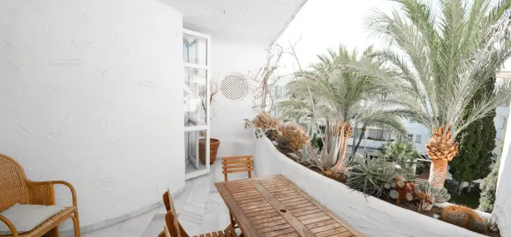 Alquiler a largo plazo de ático en The Golden Mile 2