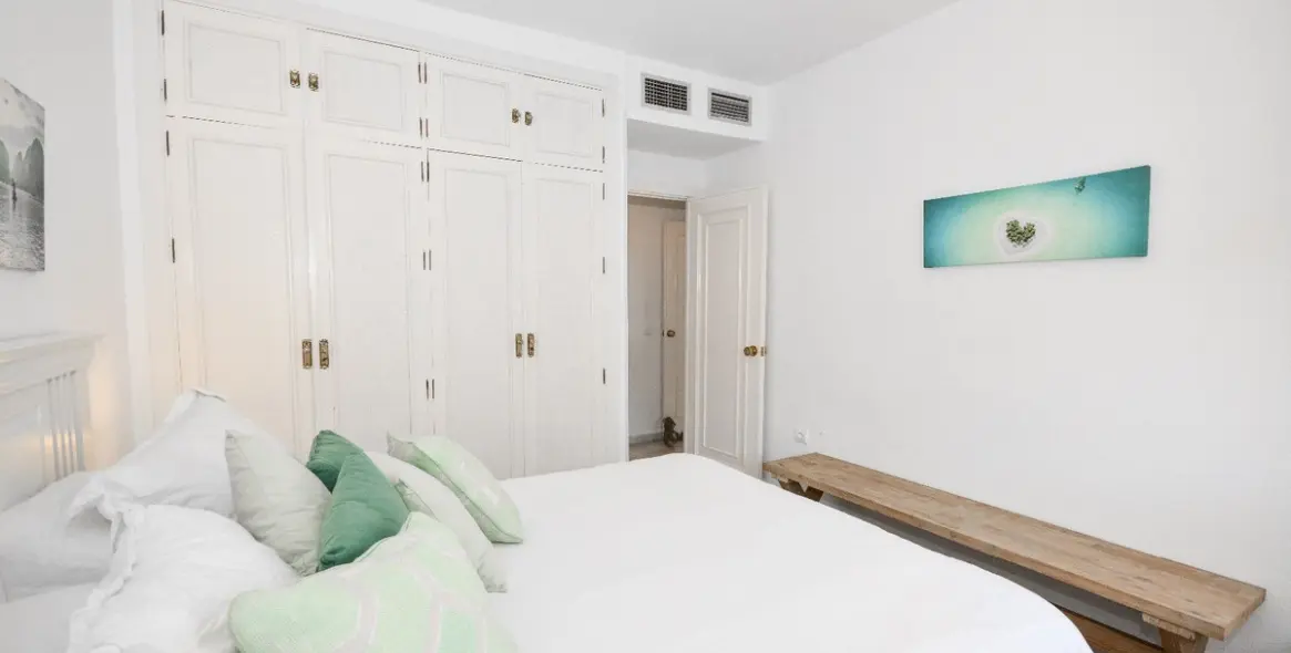 Долгосрочная аренда пентхауса в The Golden Mile 13