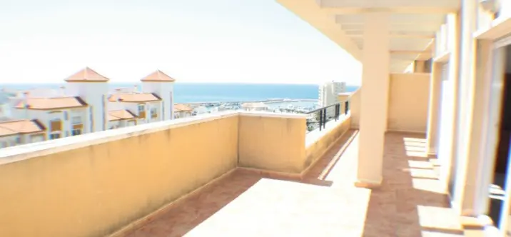 Долгосрочная аренда пентхауса в Estepona 0