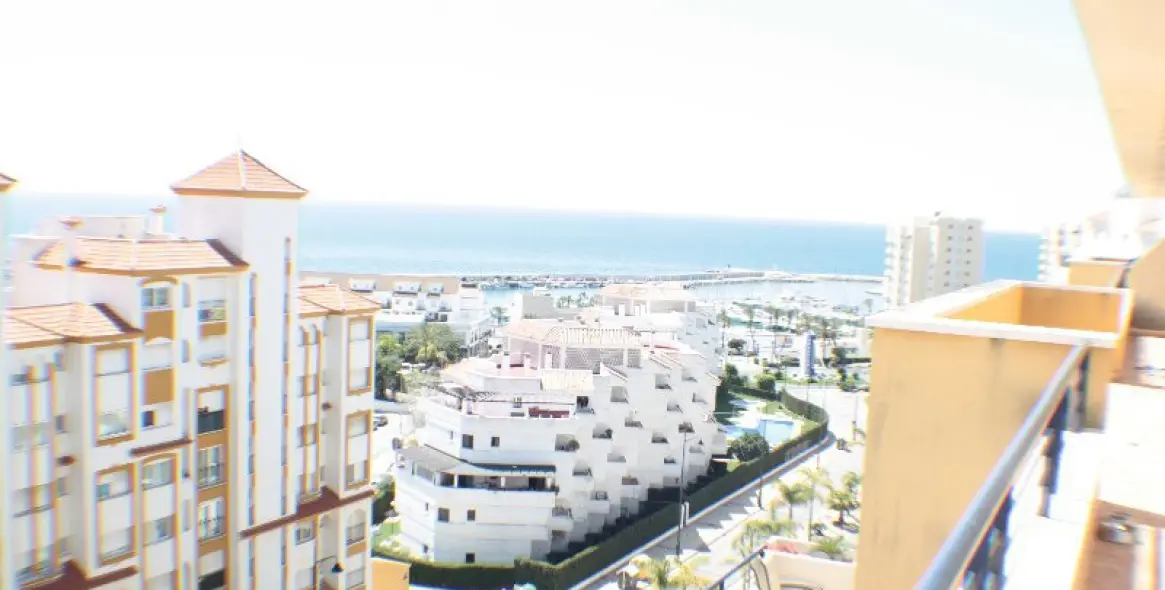 Long-term rent of penthouse in Estepona 2