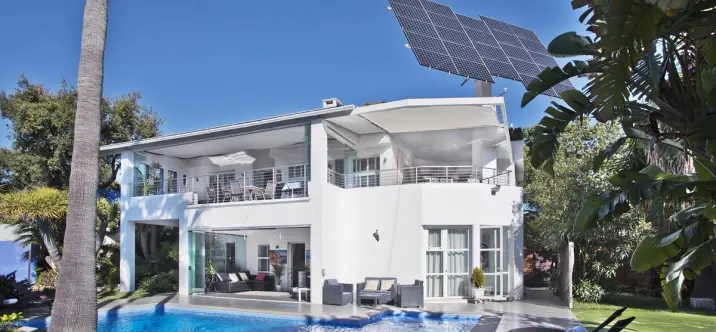 Venta de villa independiente en Elviria 0