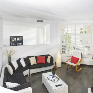 Venta de villa independiente en Elviria