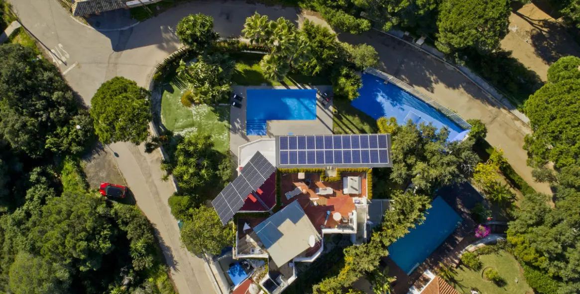 Sale of detached villa in Elviria 16