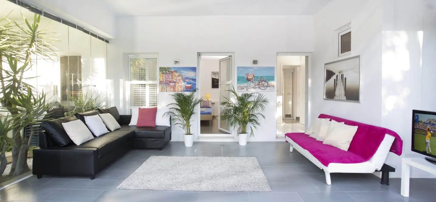 Venta de villa independiente en Elviria 1