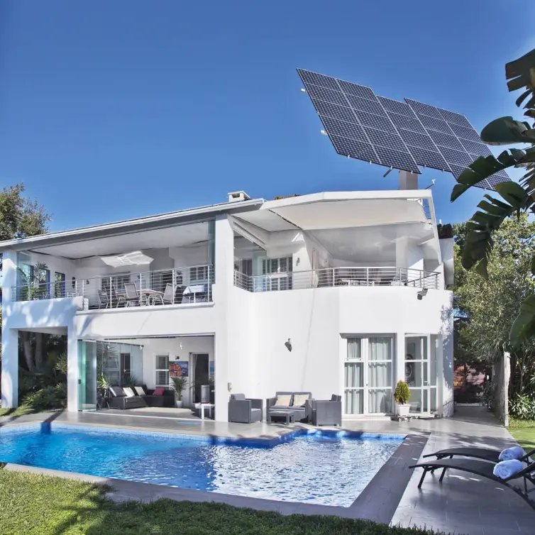 Venta de villa independiente en Elviria