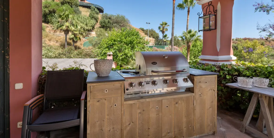 Продажа  отдельно стоящей виллы в Benahavís 15