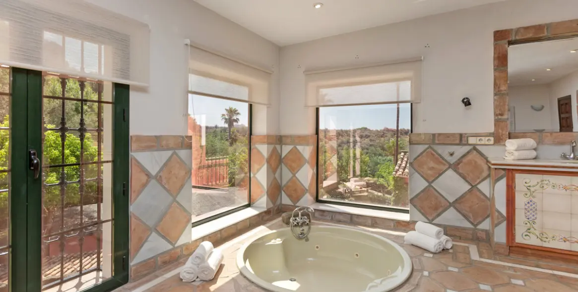 Venta de villa independiente en Benahavís 26