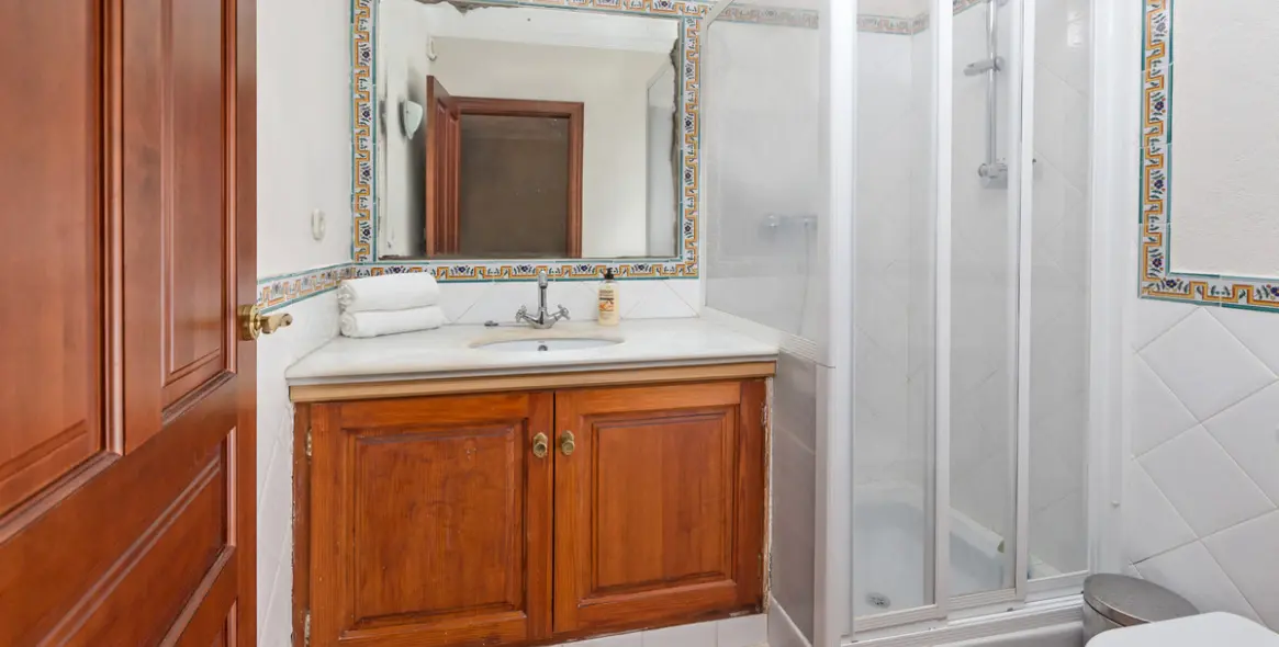 Venta de villa independiente en Benahavís 35